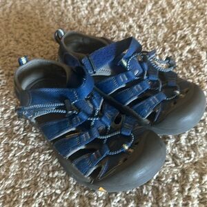 Keen size 3 navy blue water shoes